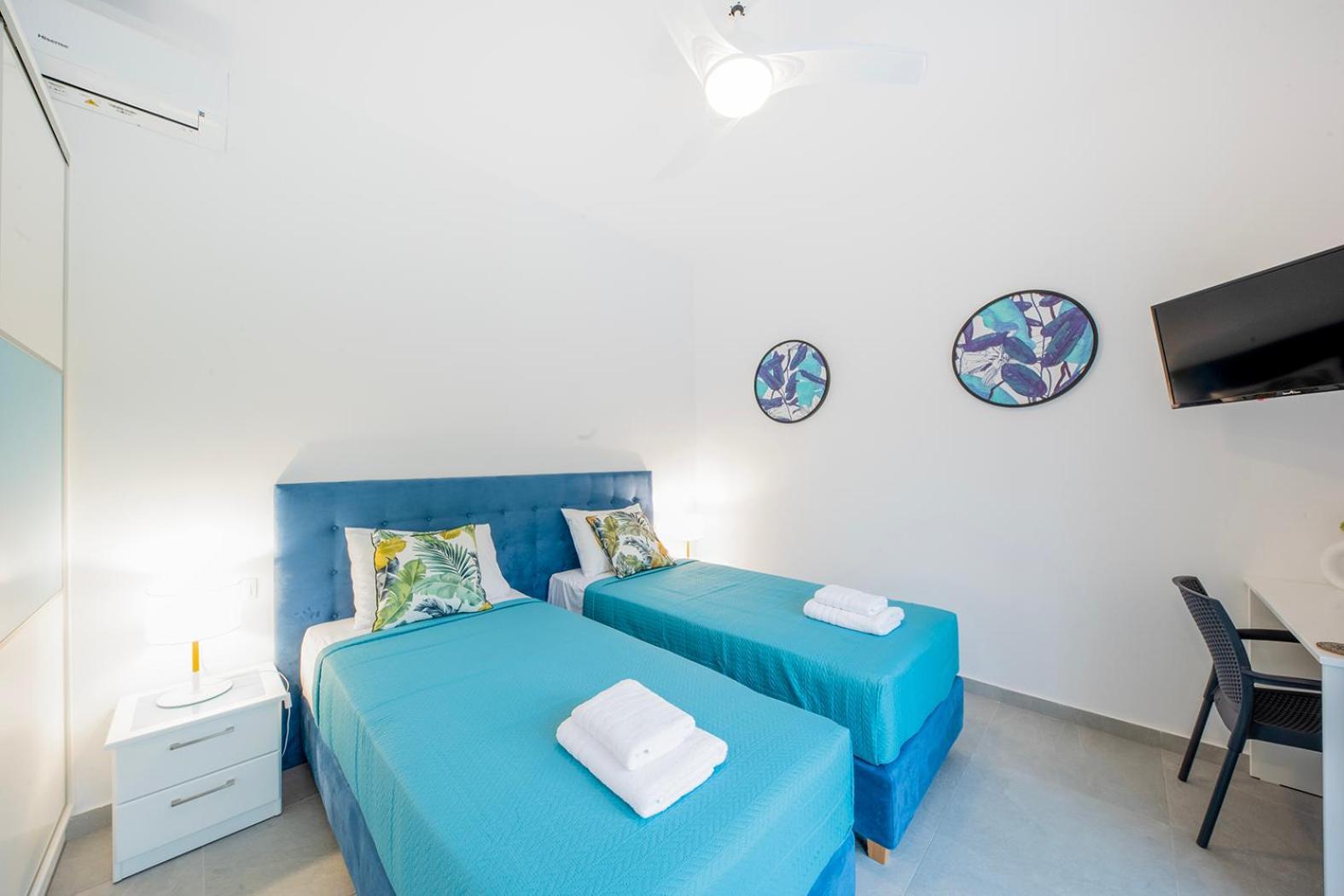Villa Ami, Roda, Corfu: 10 Guests, Heated Pool, Private Mini Golf, Pool Table & More!! Exterior photo